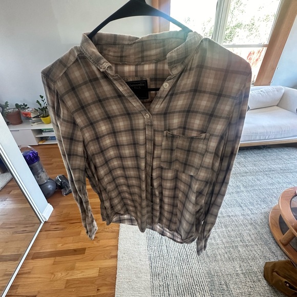 Abercrombie button-up - Picture 2 of 2